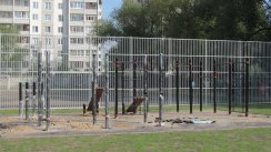 Площадка для воркаута в городе Тверь №4790 Маленькая Современная фото